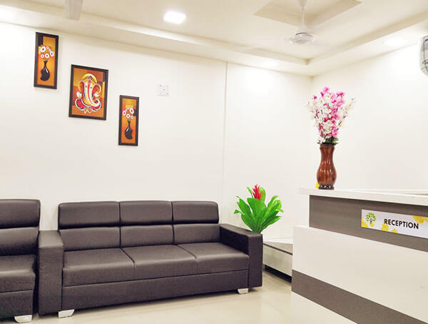 Pratham Ayurveda, Integrative Health Center, Ayurvedic Clinic. Ayurvedic doctor, Ayurvedic treatment, Nadi Pariksha, Panchkarma, Ahmedabad, Gujarat, India.